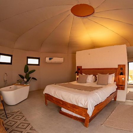 Starry Domes Desert Camp Badīyah Exterior foto