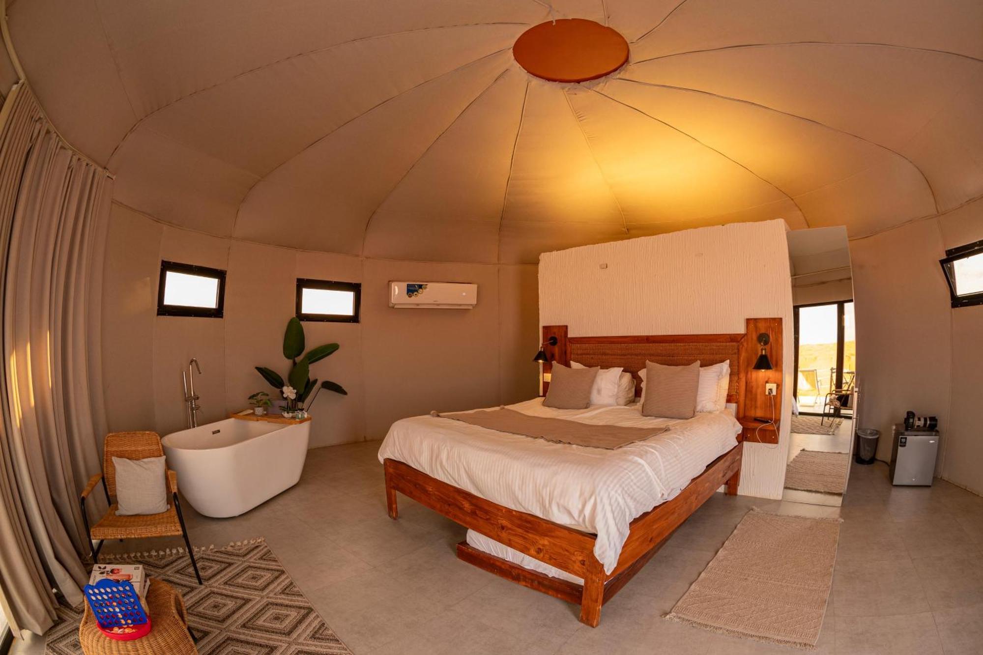 Starry Domes Desert Camp Badīyah Exterior foto
